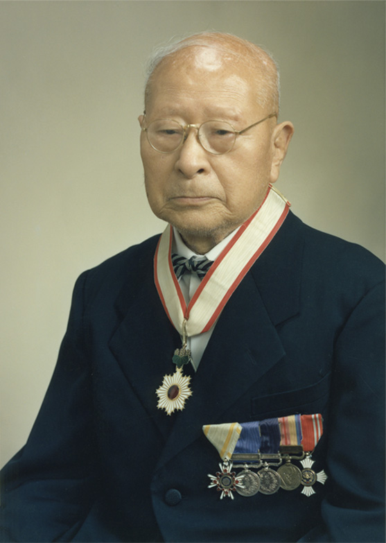 Michio Suzuki, presidente de la compañía, 1920