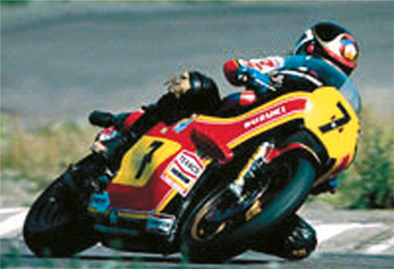 Barry Sheene en la Suzuki RG500, 1976
